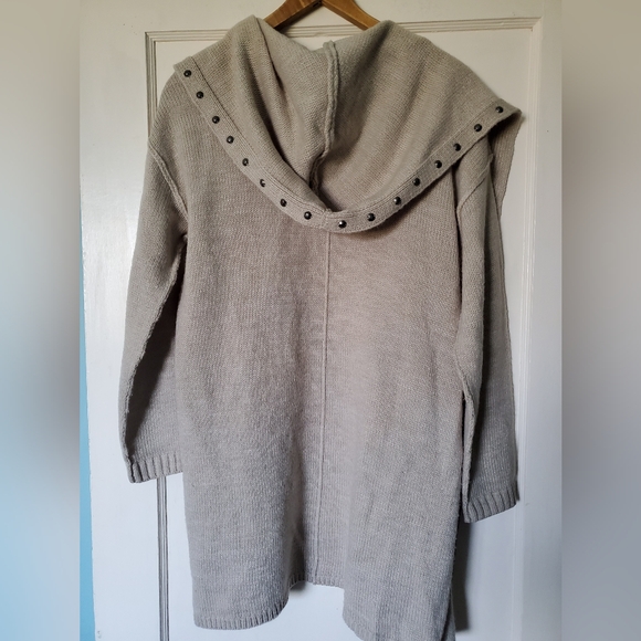 GORGEOUS Bling Hooded Cardigan Sweater 💕🖤 - Picture 2 of 3